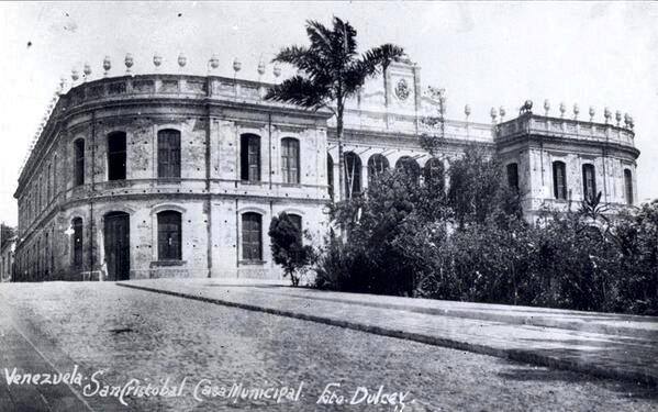Palacio de Los Leones San cristóbal